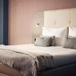 ホテル ファン デル ファルク 4*