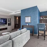 ファン デル ファルク 4*