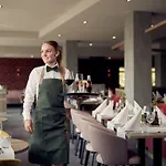 ホテル ファン デル ファルク 4*