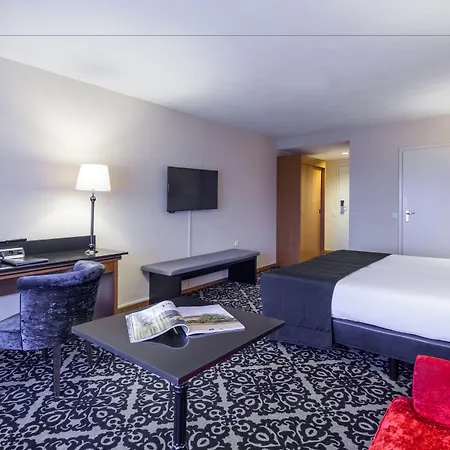 Der Valk Hotel 4*