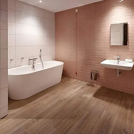 Hotel Der Valk 4*