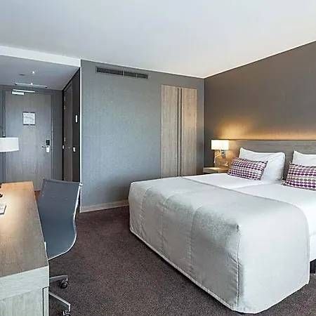 Der Valk Hotel 4*