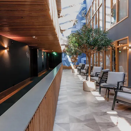 Hotel Der Valk 4*